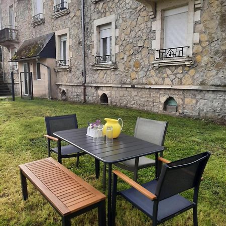 Grand Appartement Avec Jardin Bretenoux エクステリア 写真