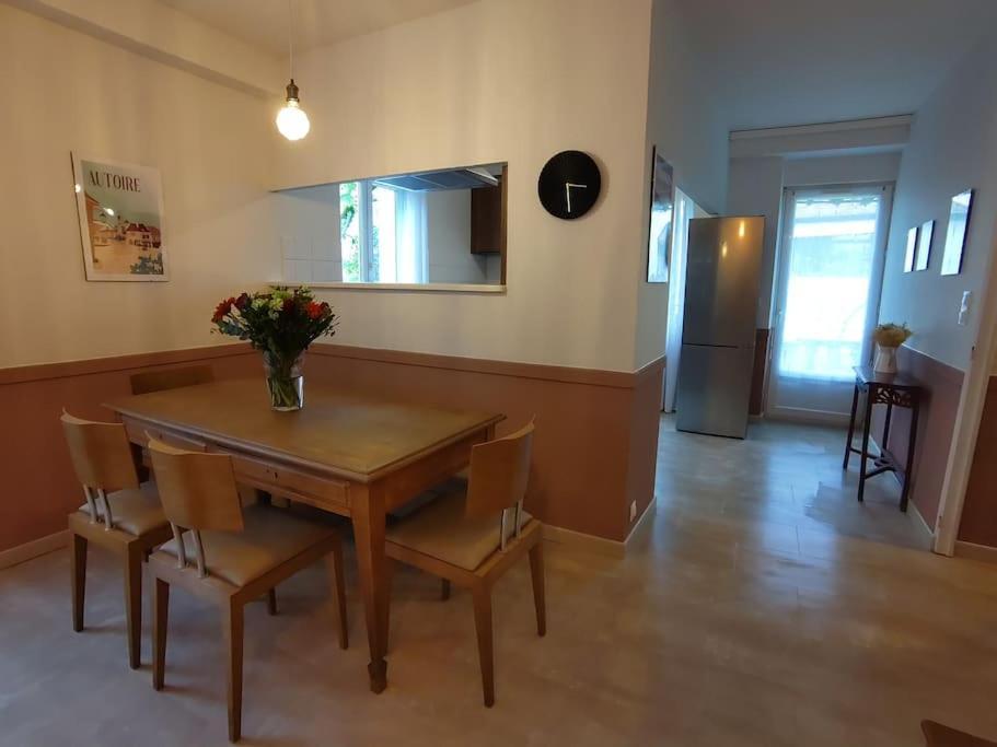 Grand Appartement Avec Jardin Bretenoux エクステリア 写真